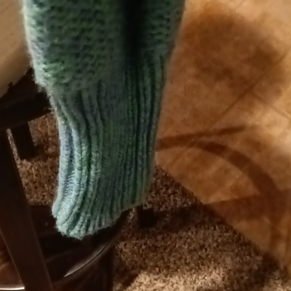 FINAL PRICE American Eagle Outfitters purple/green sweater w brown buttons - Picture 10 of 13